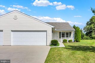 1267 VILLAGE DR, Spring Grove, PA 17362