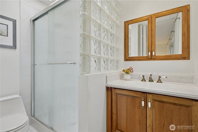 14335 109th Avenue NE, Kirkland, WA 98034