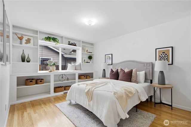 14335 109th Avenue NE, Kirkland, WA 98034