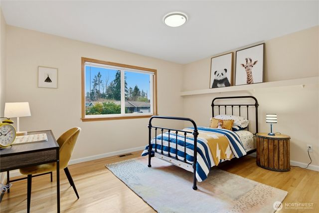 14335 109th Avenue NE, Kirkland, WA 98034