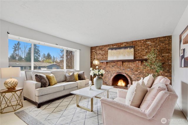 14335 109th Avenue NE, Kirkland, WA 98034