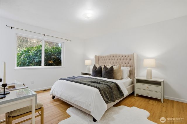 14335 109th Avenue NE, Kirkland, WA 98034