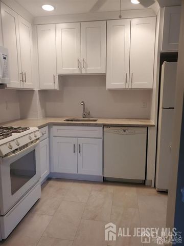 1022 Cricket Lane, Woodbridge Proper, NJ 07095