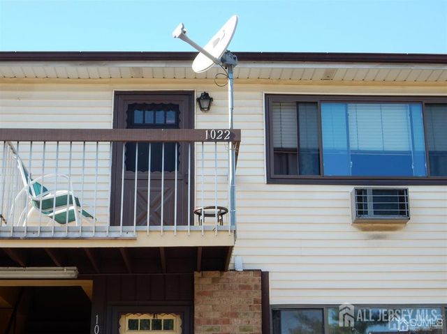 1022 Cricket Lane, Woodbridge Proper, NJ 07095