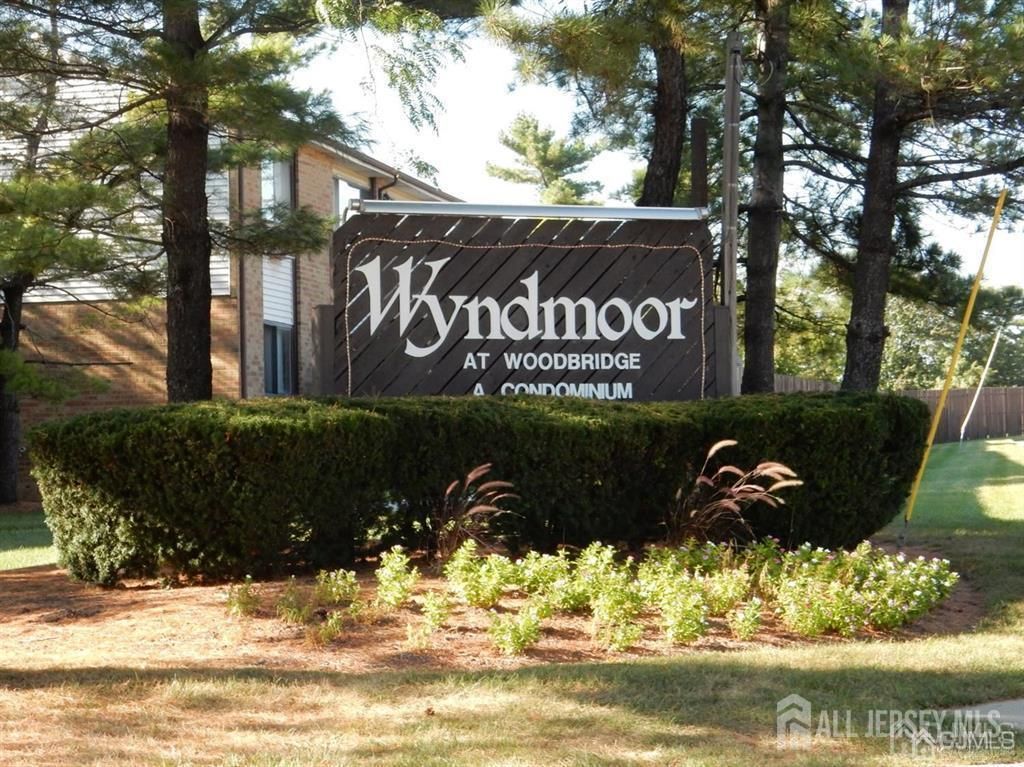 1022 Cricket Lane, Woodbridge Proper, NJ 07095