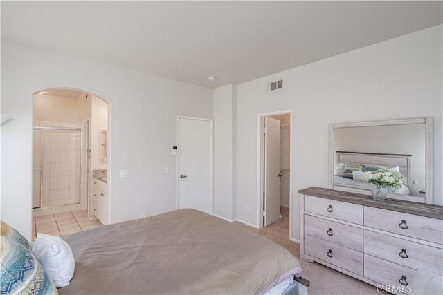 7 Medici Ais, Irvine, CA 92606