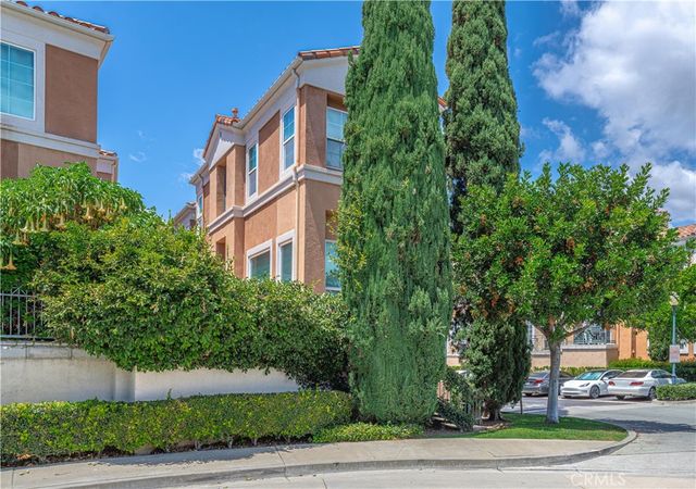 7 Medici Ais, Irvine, CA 92606