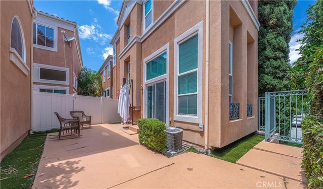 7 Medici Ais, Irvine, CA 92606
