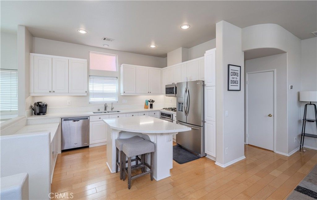 7 Medici Ais, Irvine, CA 92606 — photo 2