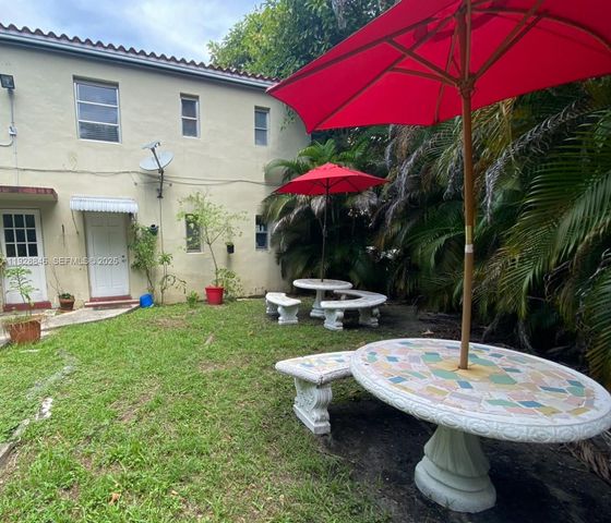 28 Majorca Ave 3, Coral Gables, FL 33134