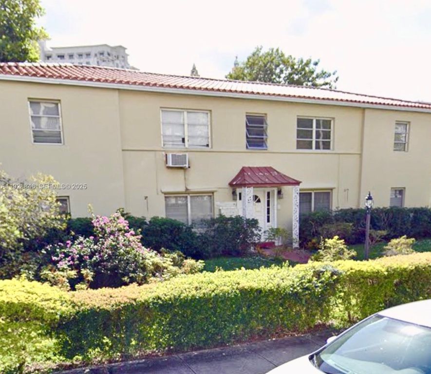 28 Majorca Ave 3, Coral Gables, FL 33134