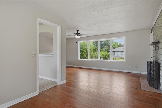 1408 Oxford Way, The Village, OK 73120