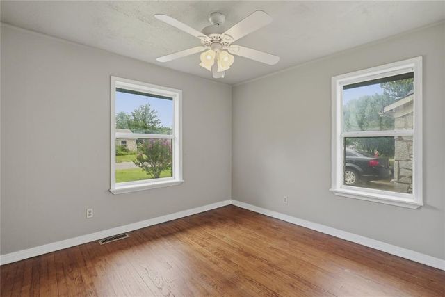 1408 Oxford Way, The Village, OK 73120