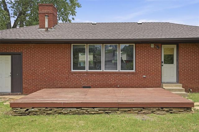 1408 Oxford Way, The Village, OK 73120