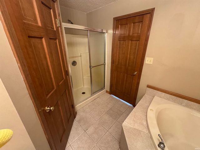 5664 S 500 W Road, Columbia City, IN 46725