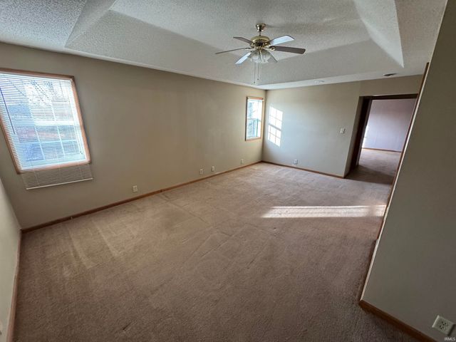 5664 S 500 W Road, Columbia City, IN 46725