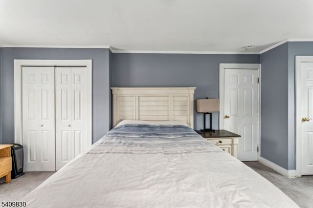 688 W Lake Ave, Rahway City, NJ 07065