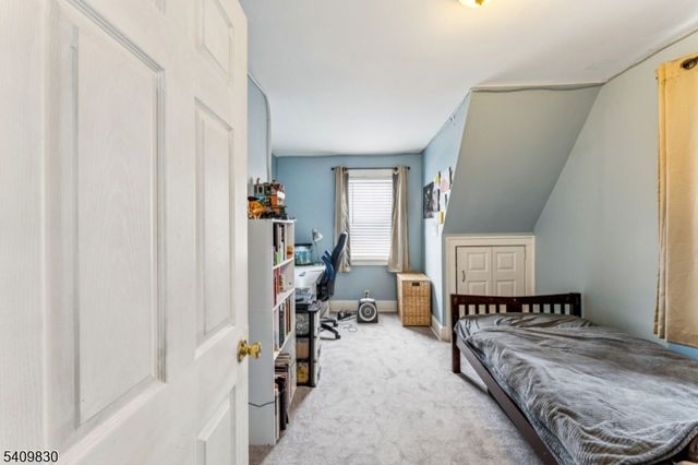 688 W Lake Ave, Rahway City, NJ 07065