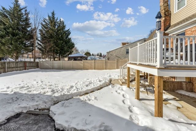 688 W Lake Ave, Rahway City, NJ 07065