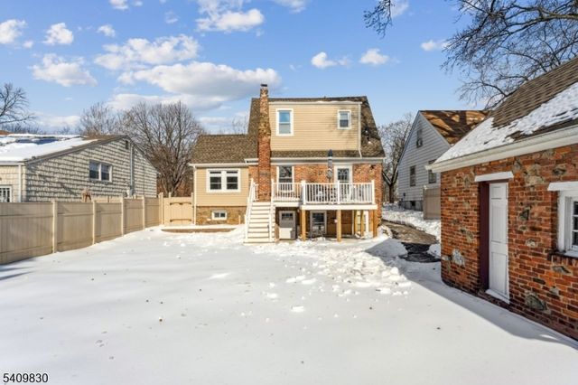 688 W Lake Ave, Rahway City, NJ 07065