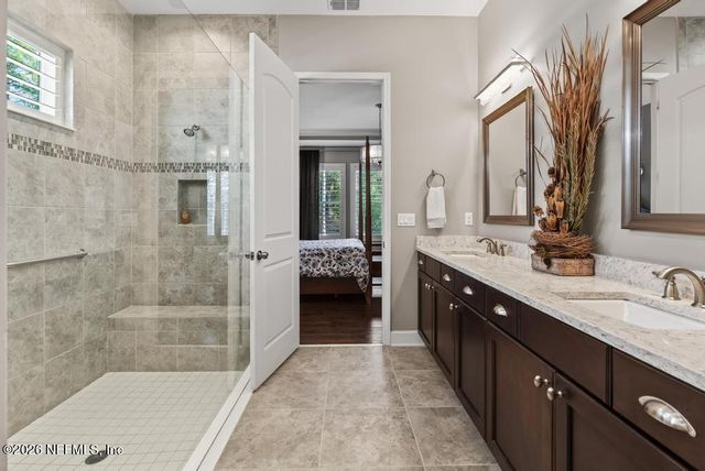 465 WINGSTONE Drive, Jacksonville, FL 32081