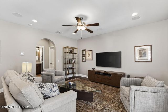 465 WINGSTONE Drive, Jacksonville, FL 32081