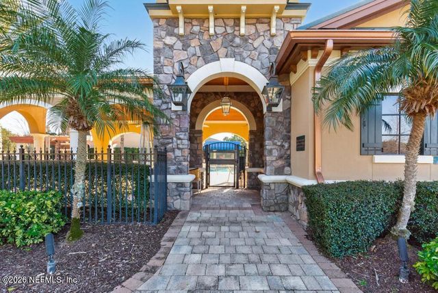 465 WINGSTONE Drive, Jacksonville, FL 32081