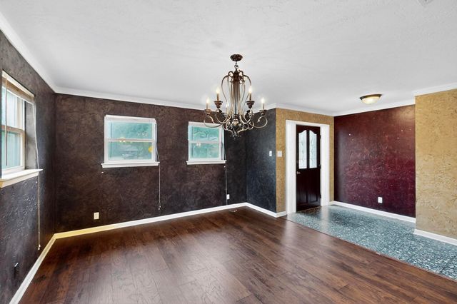 716 W Pleasantview Drive, Hurst, TX 76054
