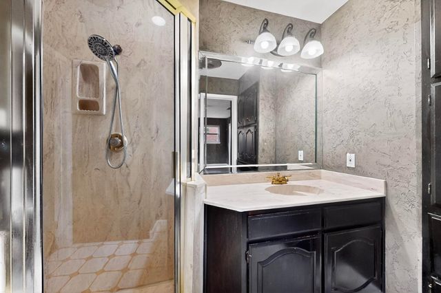 716 W Pleasantview Drive, Hurst, TX 76054