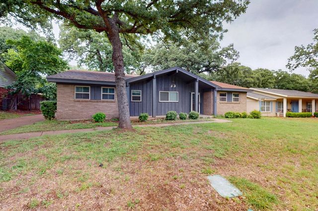716 W Pleasantview Drive, Hurst, TX 76054
