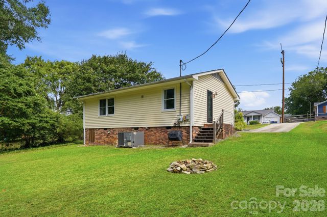 605 Powerline Avenue, Belmont, NC 28012