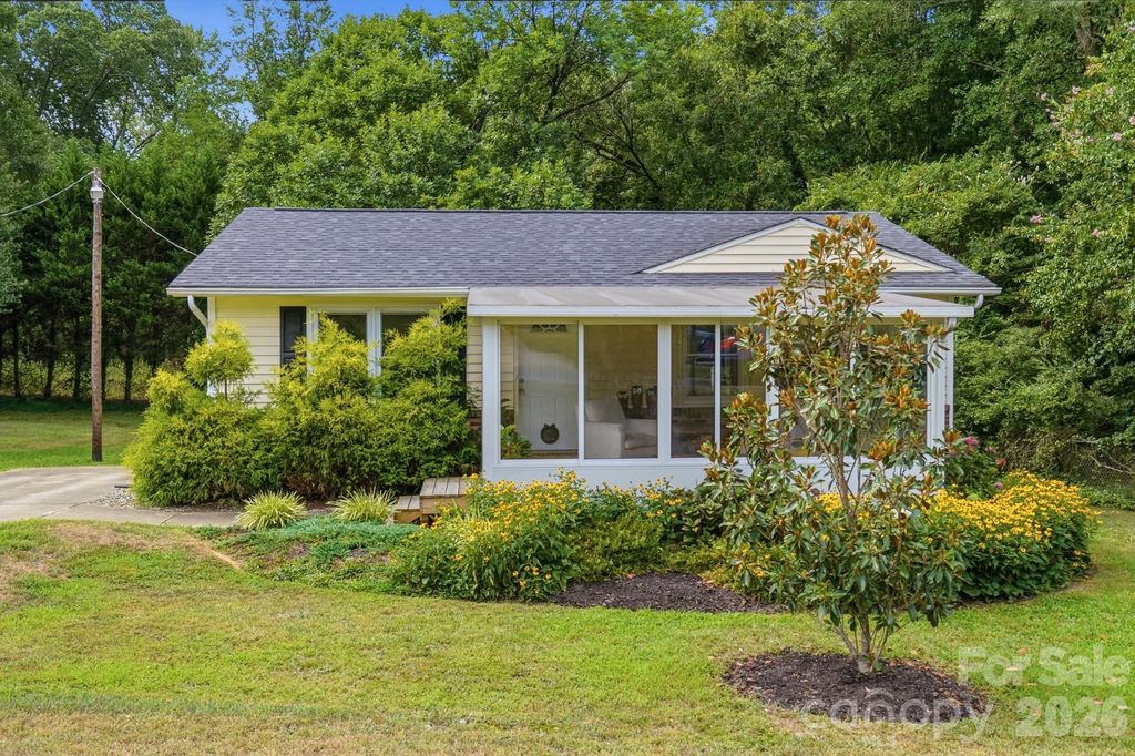 605 Powerline Avenue, Belmont, NC 28012