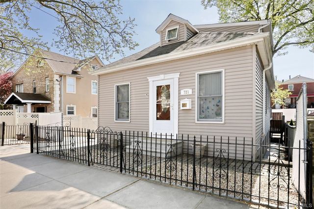 721 Vincent Avenue, Bronx, NY 10465