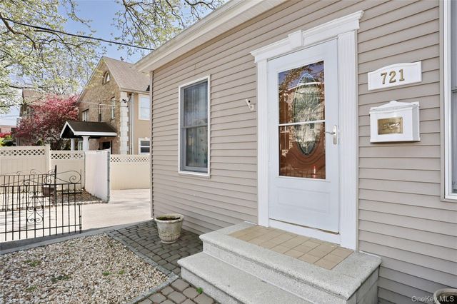 721 Vincent Avenue, Bronx, NY 10465