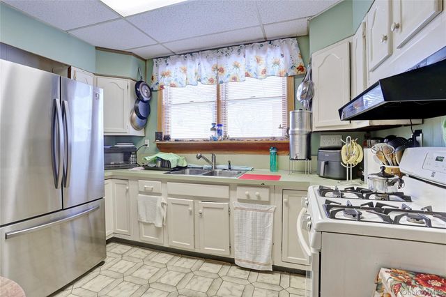 721 Vincent Avenue, Bronx, NY 10465