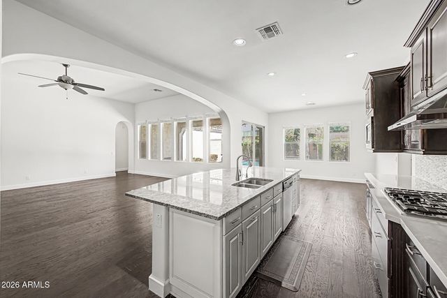 2923 E CONSTANCE Way, Phoenix, AZ 85042