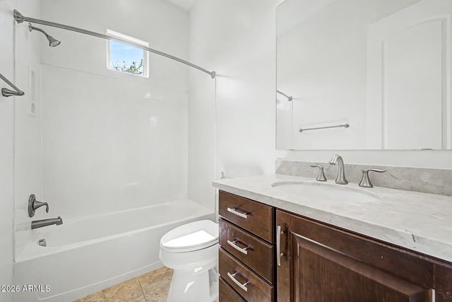 2923 E CONSTANCE Way, Phoenix, AZ 85042