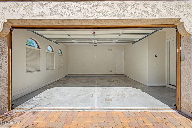 2923 E CONSTANCE Way, Phoenix, AZ 85042