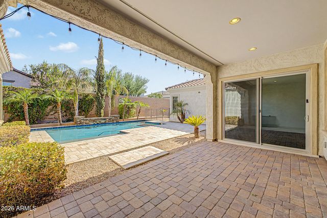 2923 E CONSTANCE Way, Phoenix, AZ 85042