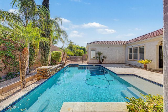 2923 E CONSTANCE Way, Phoenix, AZ 85042