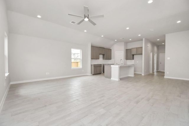 363 Ice Shore Trail, Dayton, TX 77535