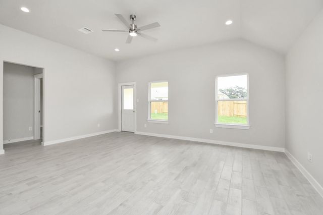 363 Ice Shore Trail, Dayton, TX 77535