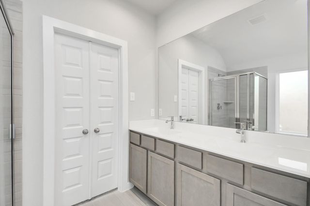 363 Ice Shore Trail, Dayton, TX 77535