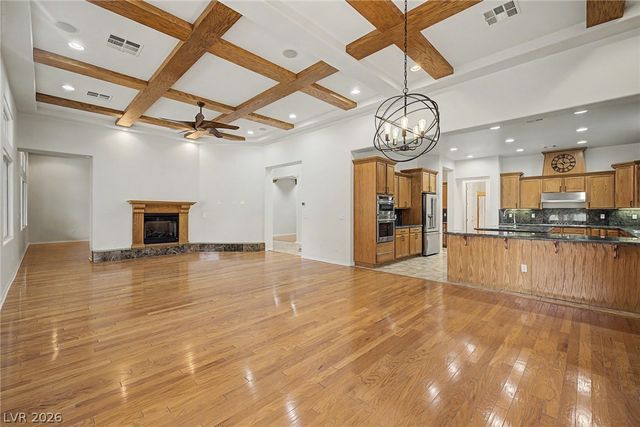 7504 Via Del Mar Street, Las Vegas, NV 89131
