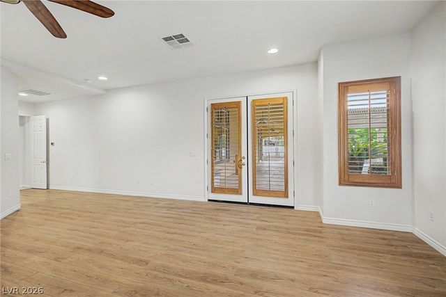 7504 Via Del Mar Street, Las Vegas, NV 89131