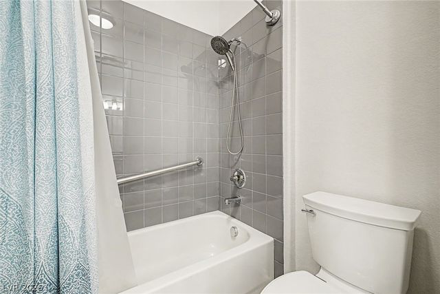 7504 Via Del Mar Street, Las Vegas, NV 89131