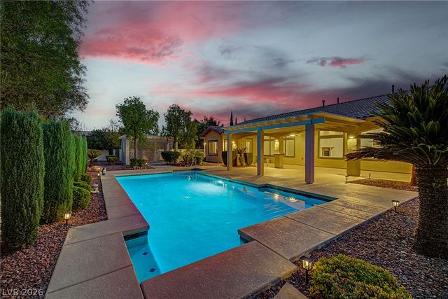 7504 Via Del Mar Street, Las Vegas, NV 89131