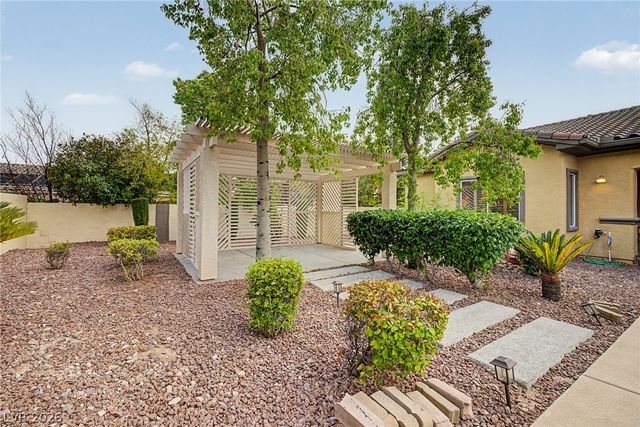 7504 Via Del Mar Street, Las Vegas, NV 89131