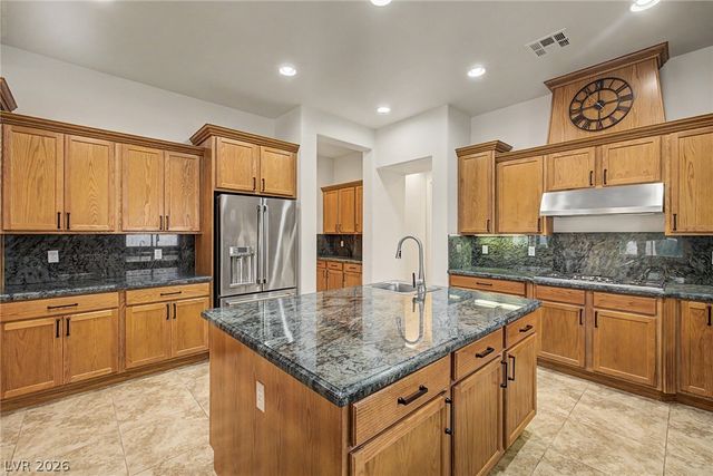 7504 Via Del Mar Street, Las Vegas, NV 89131