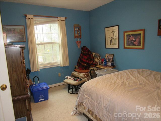 19 Westminster Drive, Asheville, NC 28804